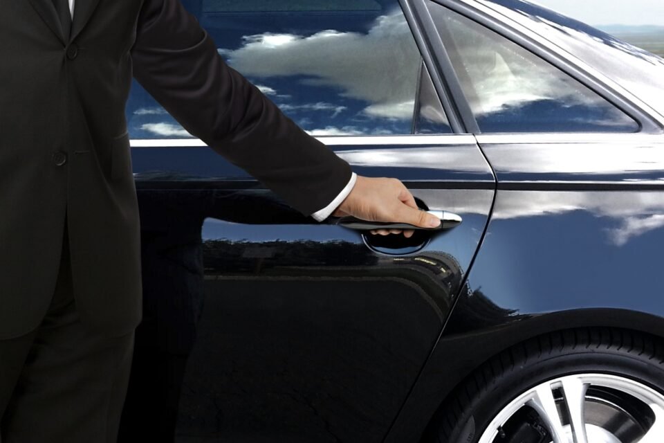 Luxury Travel Made Easy: Executive Car Hire in Charlotte