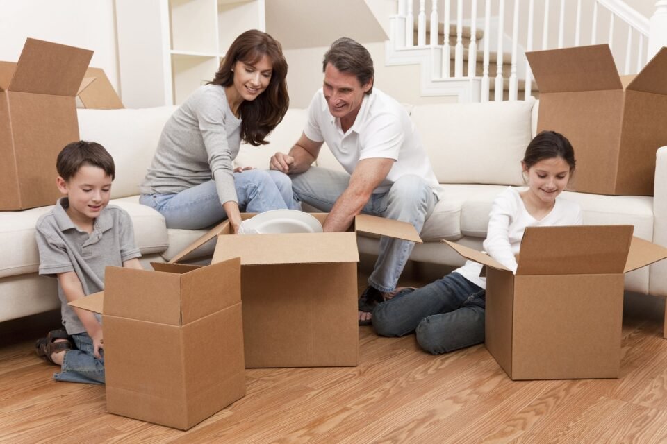 Smooth Moves: An Essential Guide for Packers and Movers in London