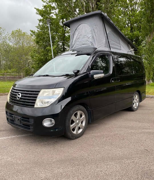 Nissan Elgrand Camper