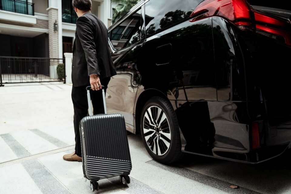 Premium DFW Luxury Airport Car Services for Comfort And Convenience